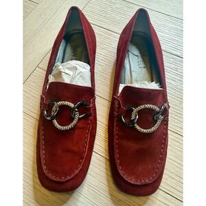 Vaneli Women Sz 8M Red Suede Flat Loafers W/‎ 3 Ring Embellishment.
